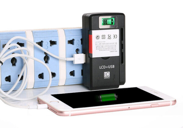 POWERTECH φορτιστής μπαταρίας κινητών QC64 με οθόνη, USB, μαύρος - Image 2